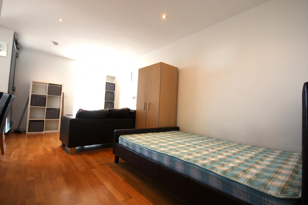 Salford Hills Apartments